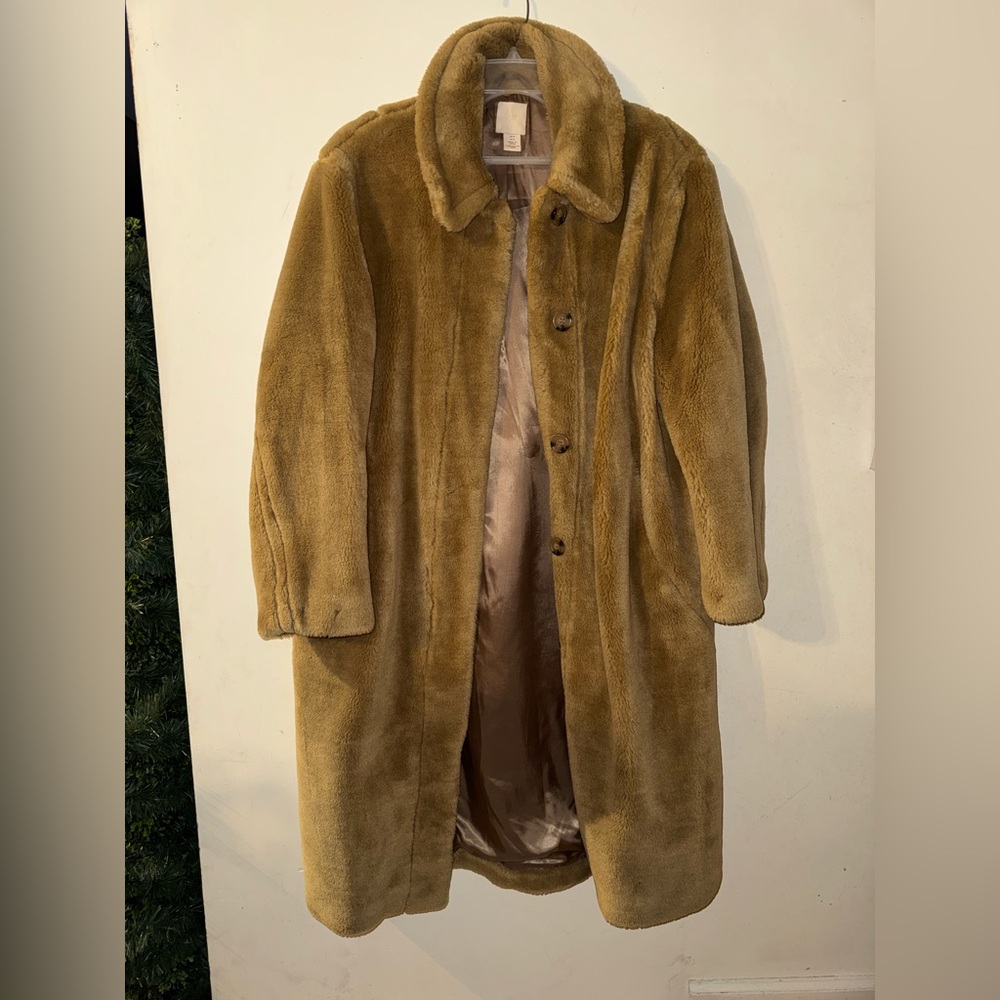 ‼️SALE‼️ H&M women’s  Faux Fur Coat (M)